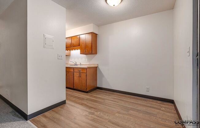 1 bed, 1 bath, 575 sqft, $895, Unit 105