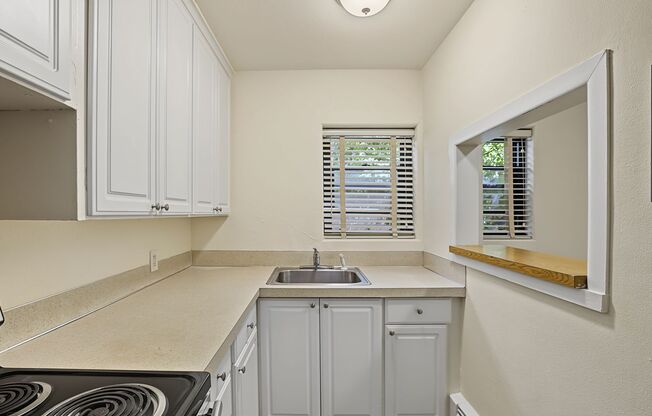 2 beds, 1 bath, 792 sqft, $1,895, Unit A212