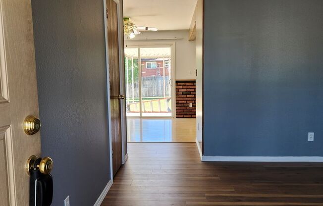 Amazing Price for this area!!! Nice Ranch Style home in Highly desired SW Denver neighborhood