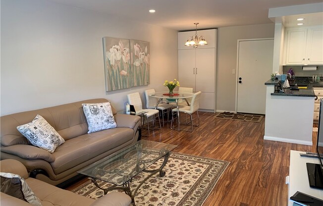 1 bed, 1 bath, 599 sqft, $2,200