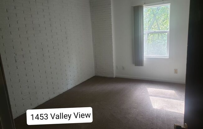 2 beds, 1 bath, 1,080 sqft, $850