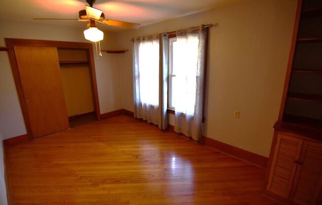 3 beds, 2 baths, $1,800