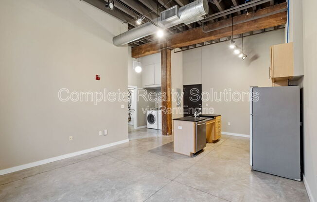 1 bed, 1 bath, 735 sqft, $1,050, Unit 202