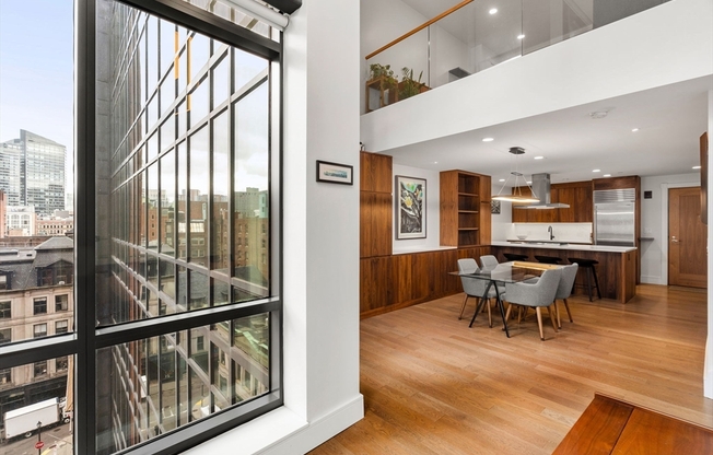 2 beds, 1.5 baths, 1,368 sqft, $5,500, Unit 906