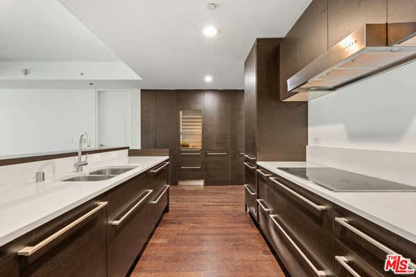 1 bed, 2 baths, 1,410 sqft, $5,200