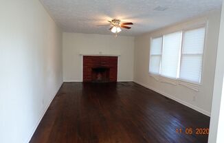 4 beds, 2.5 baths, $2,000