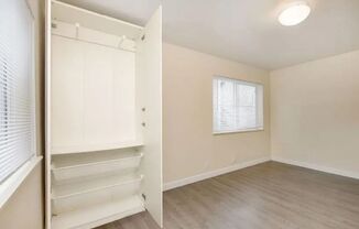 Studio, 1 bath, 180 sqft, $879, Unit 308