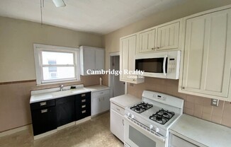 11 Clarendon Ave # 2