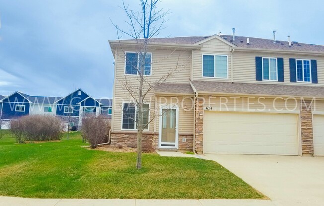 3 Bedroom, 2.5 Bath Town Home in West Des Moines