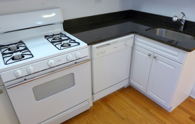 1 bed, 1 bath, 525 sqft, $1,825, Unit 212