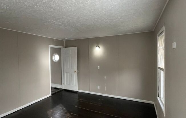 2 beds, 1 bath, $845, Unit Front