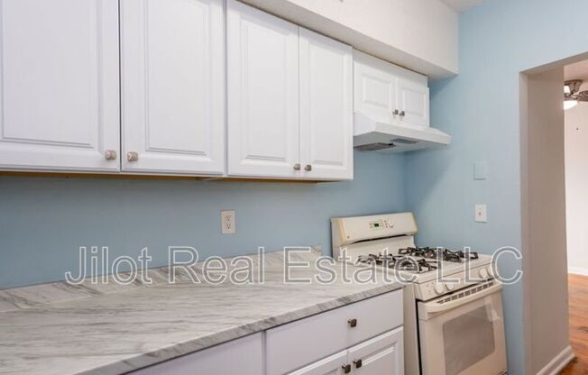 496 HOLDERNESS ST SW