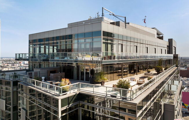 3 beds, 4 baths, 3,670 sqft, $15,000, Unit 2204