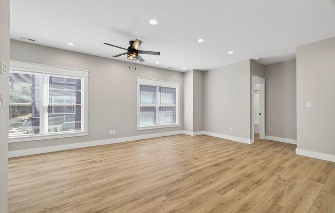 *August 2026* - Newly Built New 5 Bed, 5 Bath Townhome Near Campus!