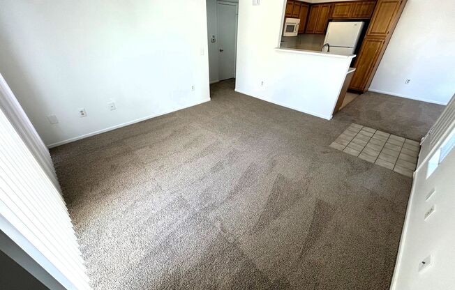 1 Bedroom/1 bathroom 2nd floor condo in Canyon Willows community!