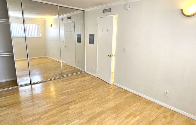 1 bed, 1 bath, 700 sqft, $2,199