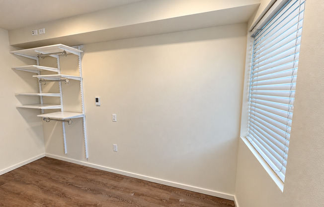 Studio, 1 bath, 180 sqft, $1,295, Unit 413