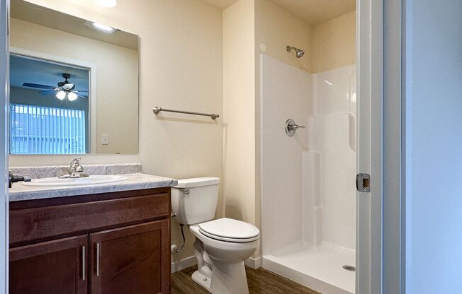 3 beds, 2 baths, 1,052 sqft, $1,385, Unit FL 5859-20