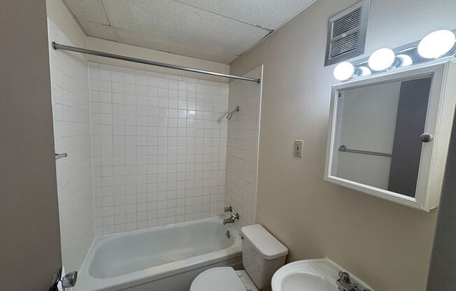 Studio, 1 bath, 400 sqft, $789, Unit 514