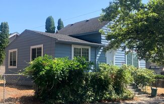 Remodeled 4 bed in Leschi