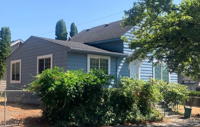 Remodeled 4 bed in Leschi