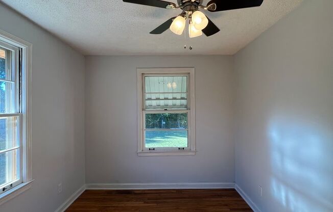 3 beds, 1 bath, $1,500