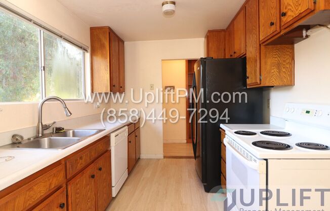 2 beds, 1 bath, $2,800