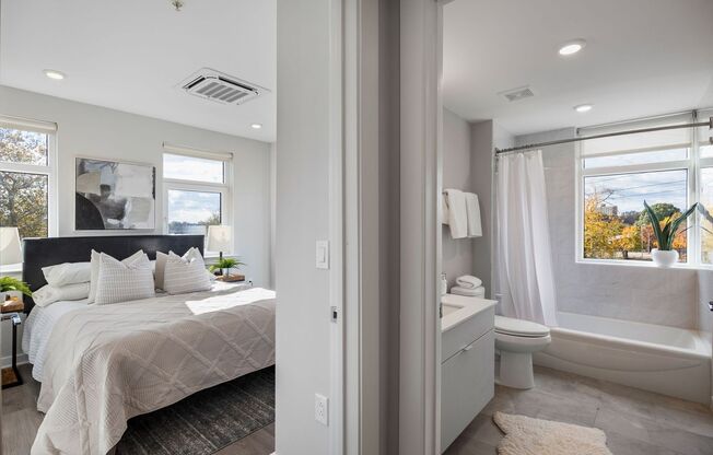 2 beds, 1 bath, 815 sqft, $2,130, Unit D215