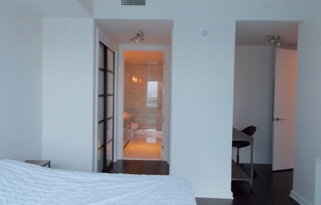 2 beds, 2 baths, $5,400, Unit UNIT 2909