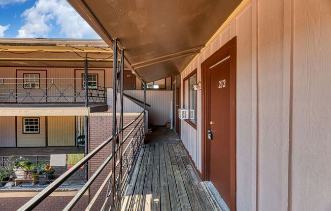 Casa Tropicana Village