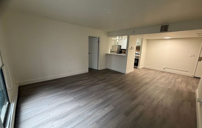 2 beds, 2 baths, 1,050 sqft, $1,670, Unit 2050N