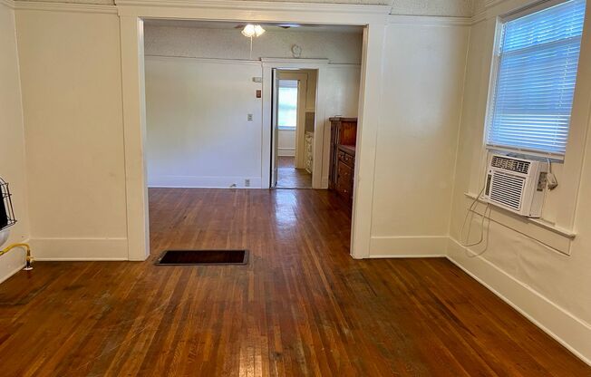 680 Hedges-1327 Linden Ave