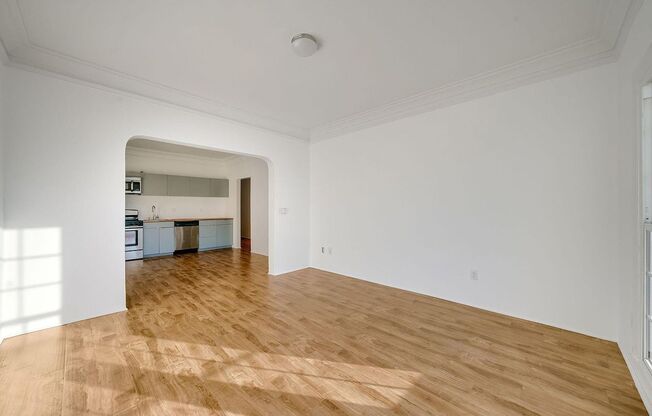 132 S Mountain View