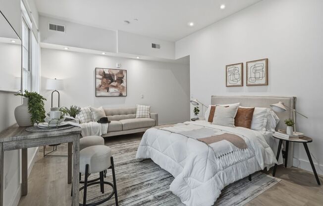 Studio, 1 bath, 675 sqft, $1,575