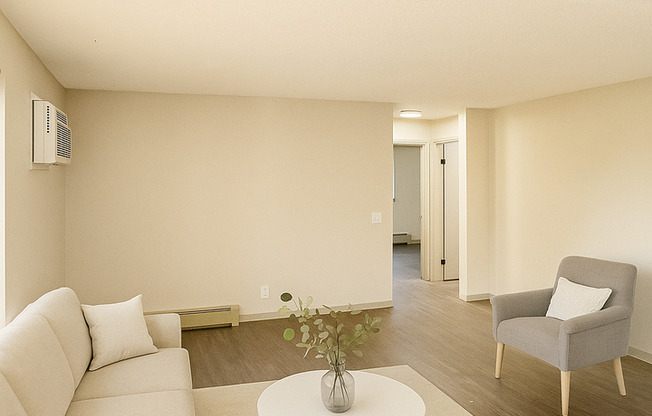 Green Ave Apartments (1 of 3)