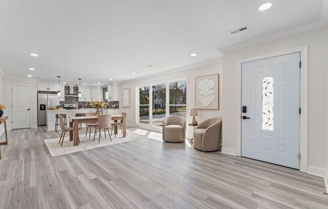 612 Westway Dr, Gastonia - 5 bedroom beautifully renovated home!