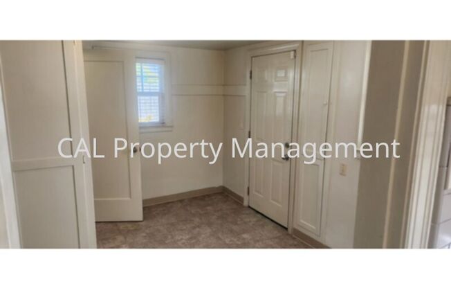 2 beds, 1.5 baths, $3,195