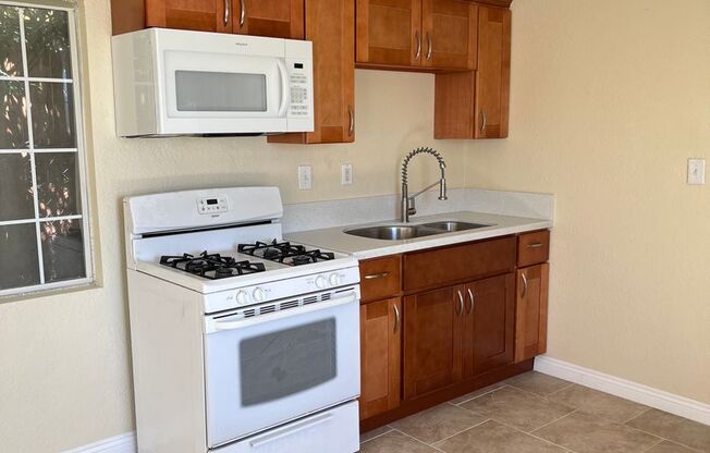Beautiful 29 Palms Apartment