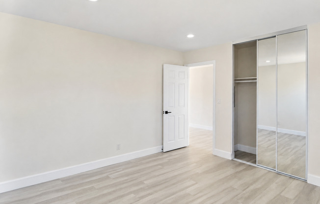 1 bed, 1 bath, 800 sqft, $2,395, Unit 6754-4J