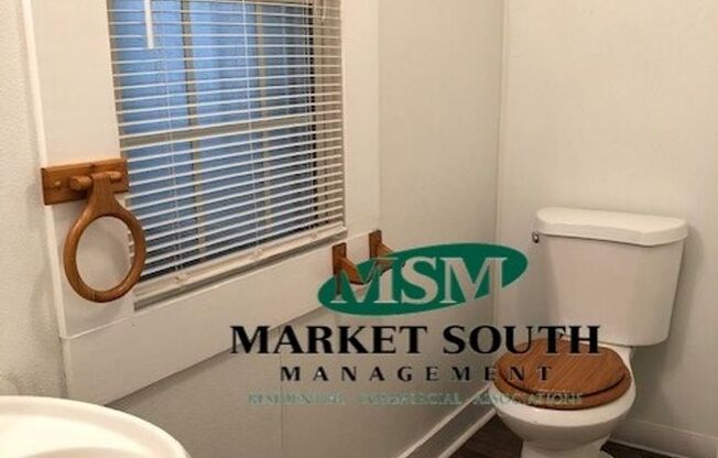 NEWLY RENOVATED 2 BEDROOM HOME IN GARDEN CITY
