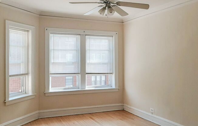 1 bed, 1 bath, 660 sqft, $1,590, Unit 2202-2