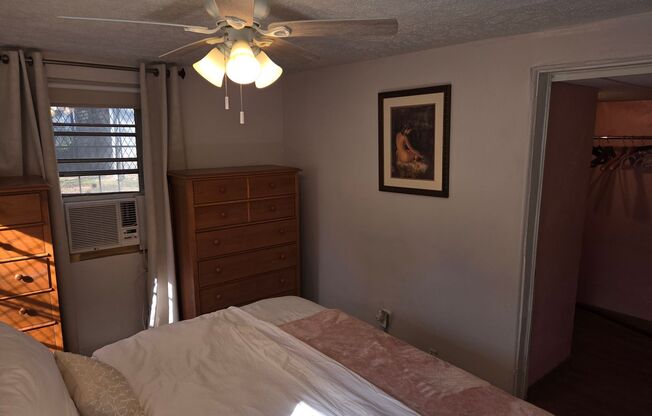 2 beds, 1 bath, $1,450