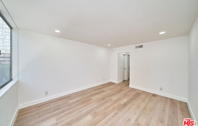 1 bed, 2 baths, 971 sqft, $3,599, Unit 508