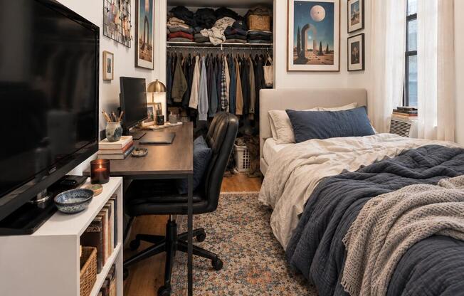 349 W 45th St 2A