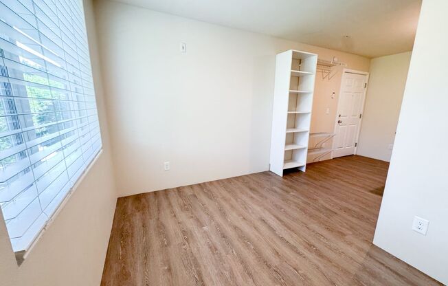 Studio, 1 bath, 154 sqft, $1,245, Unit 456