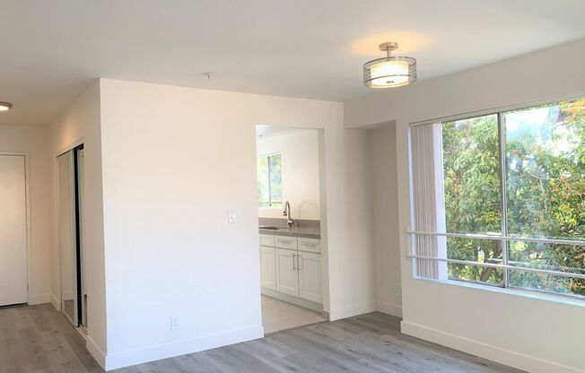 2 beds, 2 baths, 1,100 sqft, $2,375, Unit 201