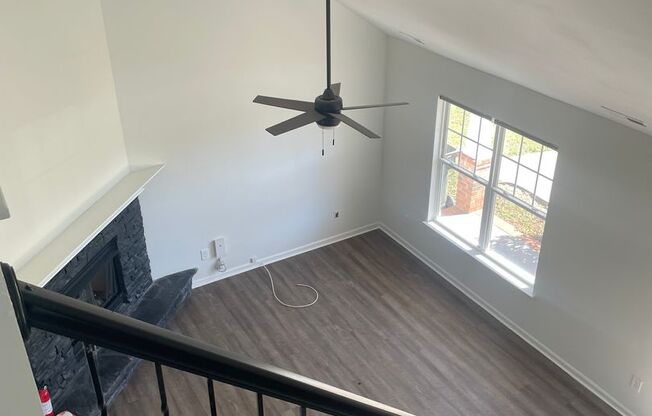 Beautiful 2 story home in Crestdale Crossing in Matthews!