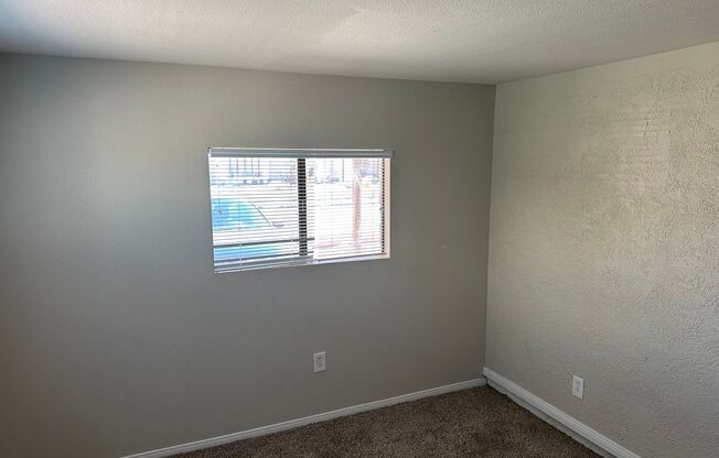 3 beds, 1 bath, $1,650