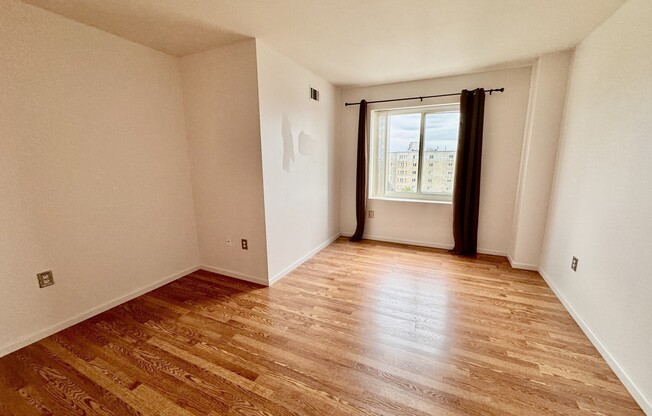 1 bed, 1 bath, 804 sqft, $2,400, Unit 804