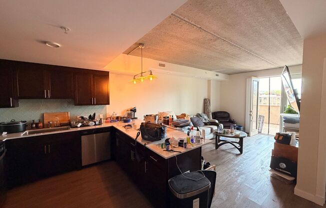 1 bed, 1 bath, 663 sqft, $2,200, Unit 705
